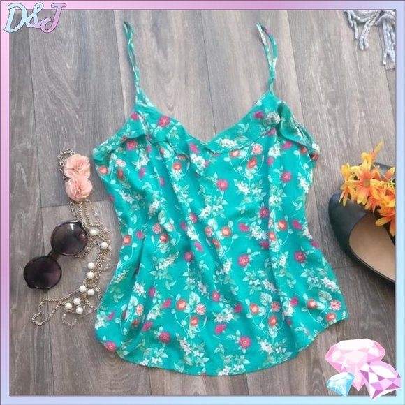 Old Navy Tops - 💎✨ Kelly Green Floral Cami